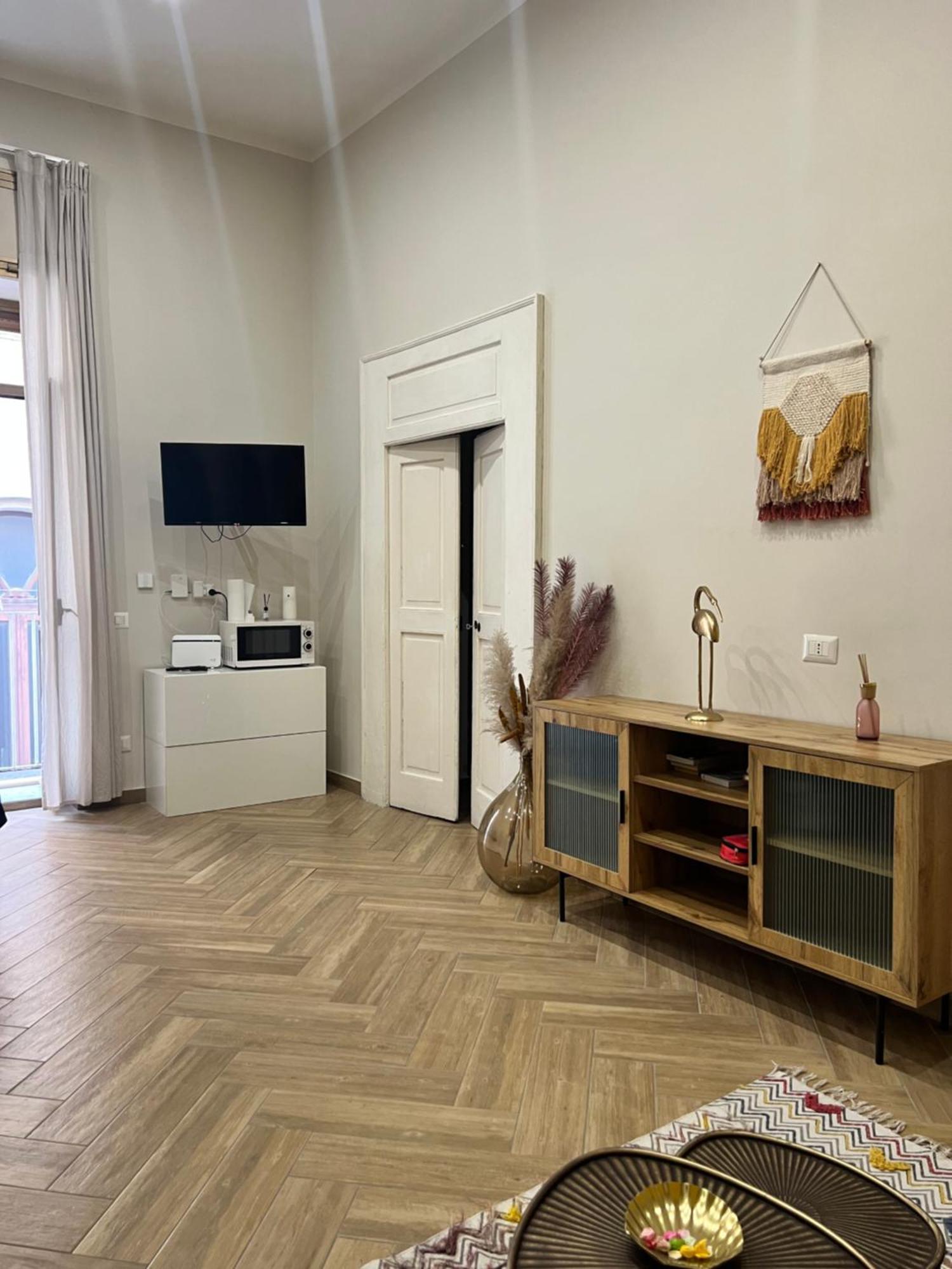 Scio' Apartment-Centro Storico- Неаполь Экстерьер фото